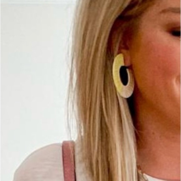 Woven Rattan Colorblock Hoop Earrings - Picture 2 of 4